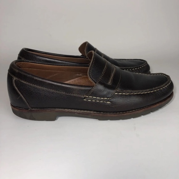 Allen Edmonds 10.5 B Hampton penny Loafer
Lug slip on Shoe Narrow brown main image 11